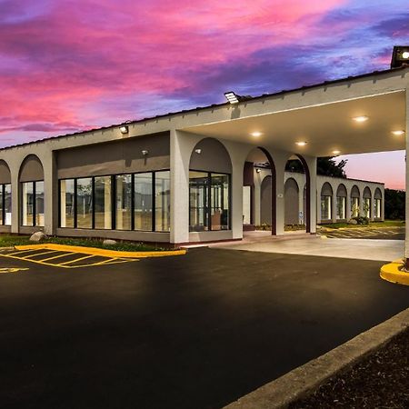 Red Roof Inn And Conference Center Chicago - N Aurora Naperville North Aurora Exteriör bild